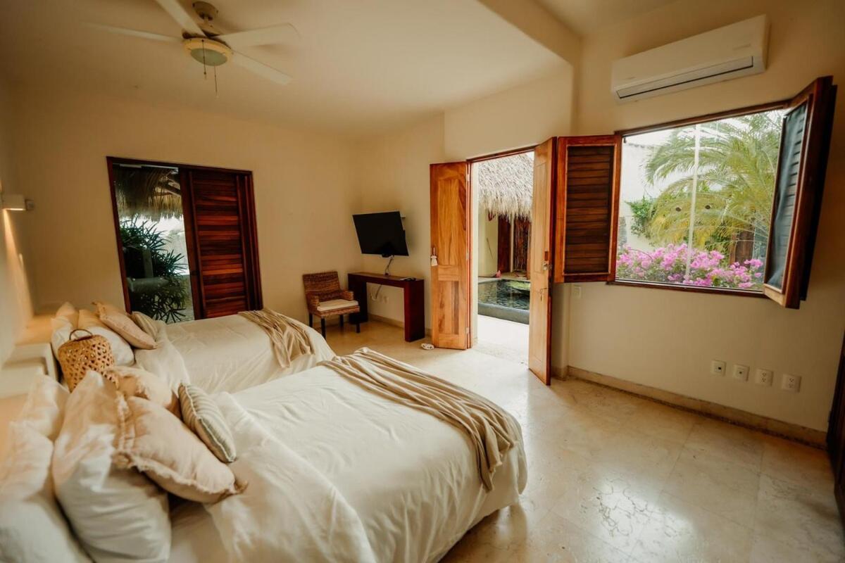 Dream Villa With Private Beach And Catering Zihuatanejo Exterior photo